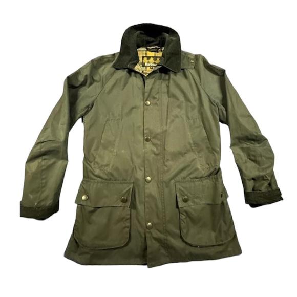 Barbour Beadnell Waxed Jacket - Picture 1 of 12